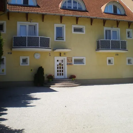 Tarr-timea 3* Keszthely